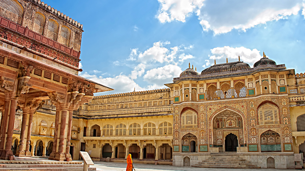 Dive into the bustling bazaars of Jaipur