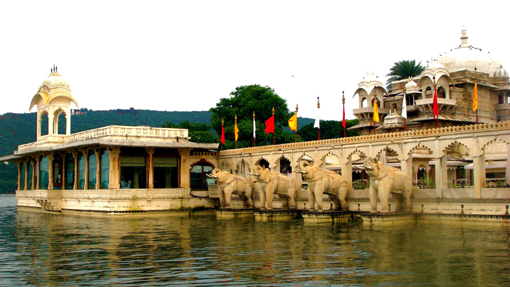 Jagmandir Island Palace